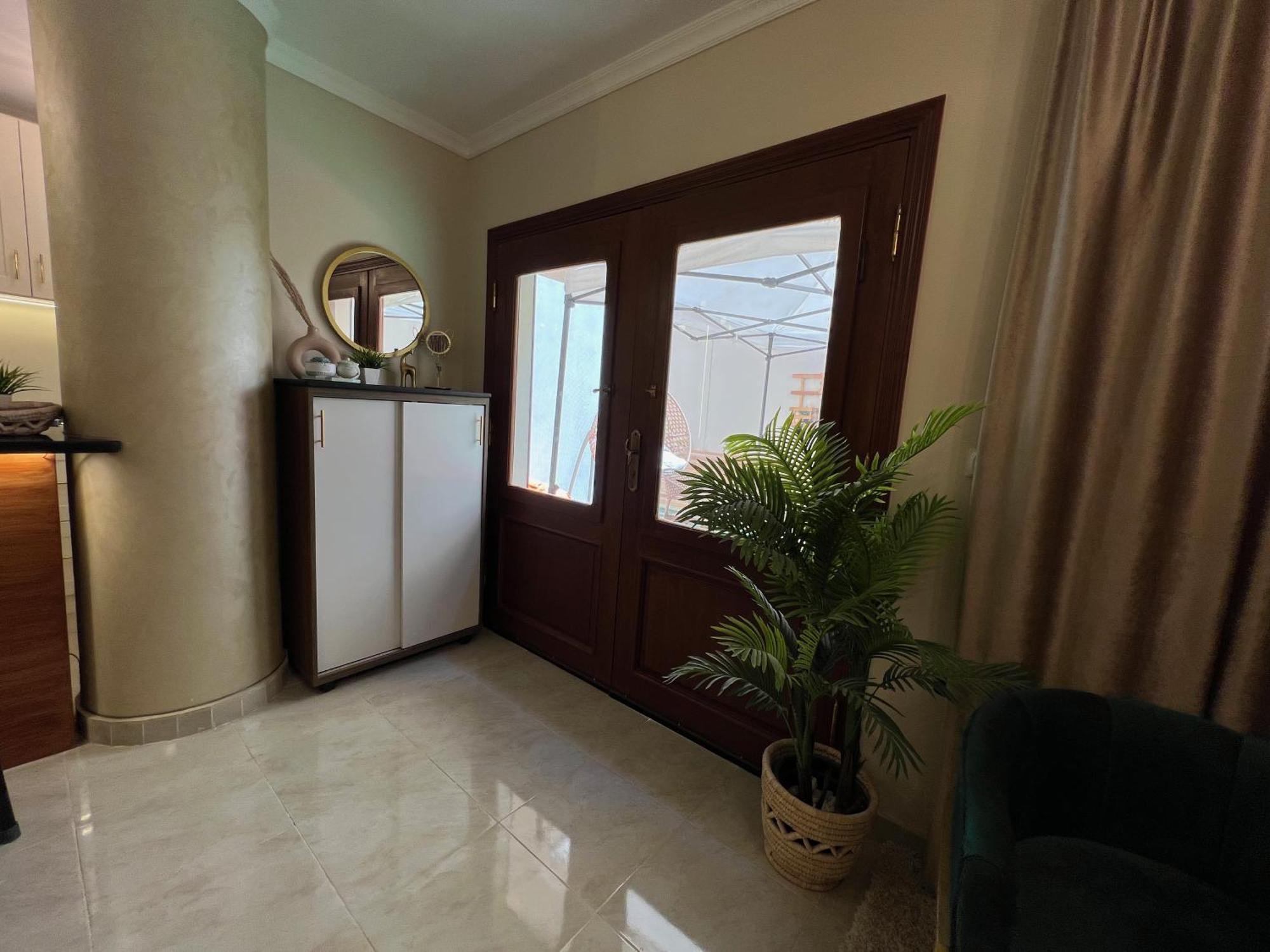 Charming 2br With Private Garden Cairo
