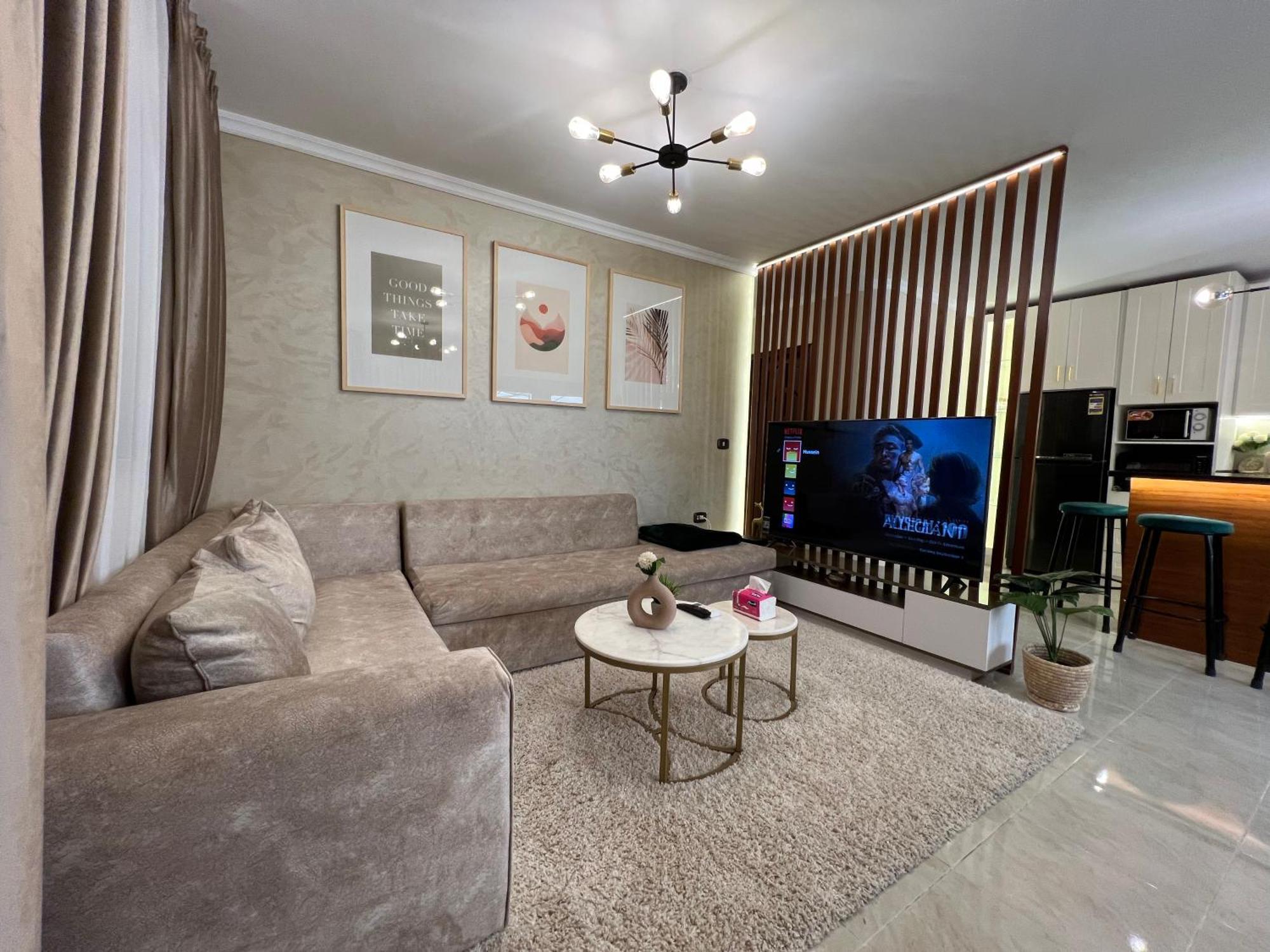 Charming 2br With Private Garden Cairo