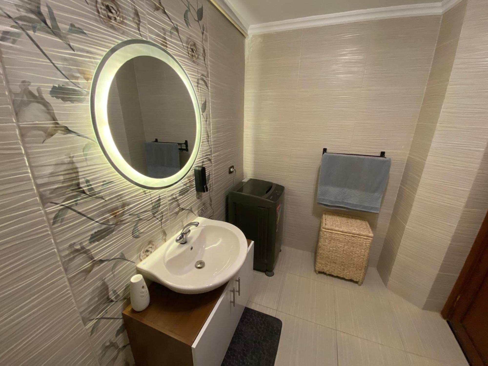 Apartment Charming 2br With Private Garden *