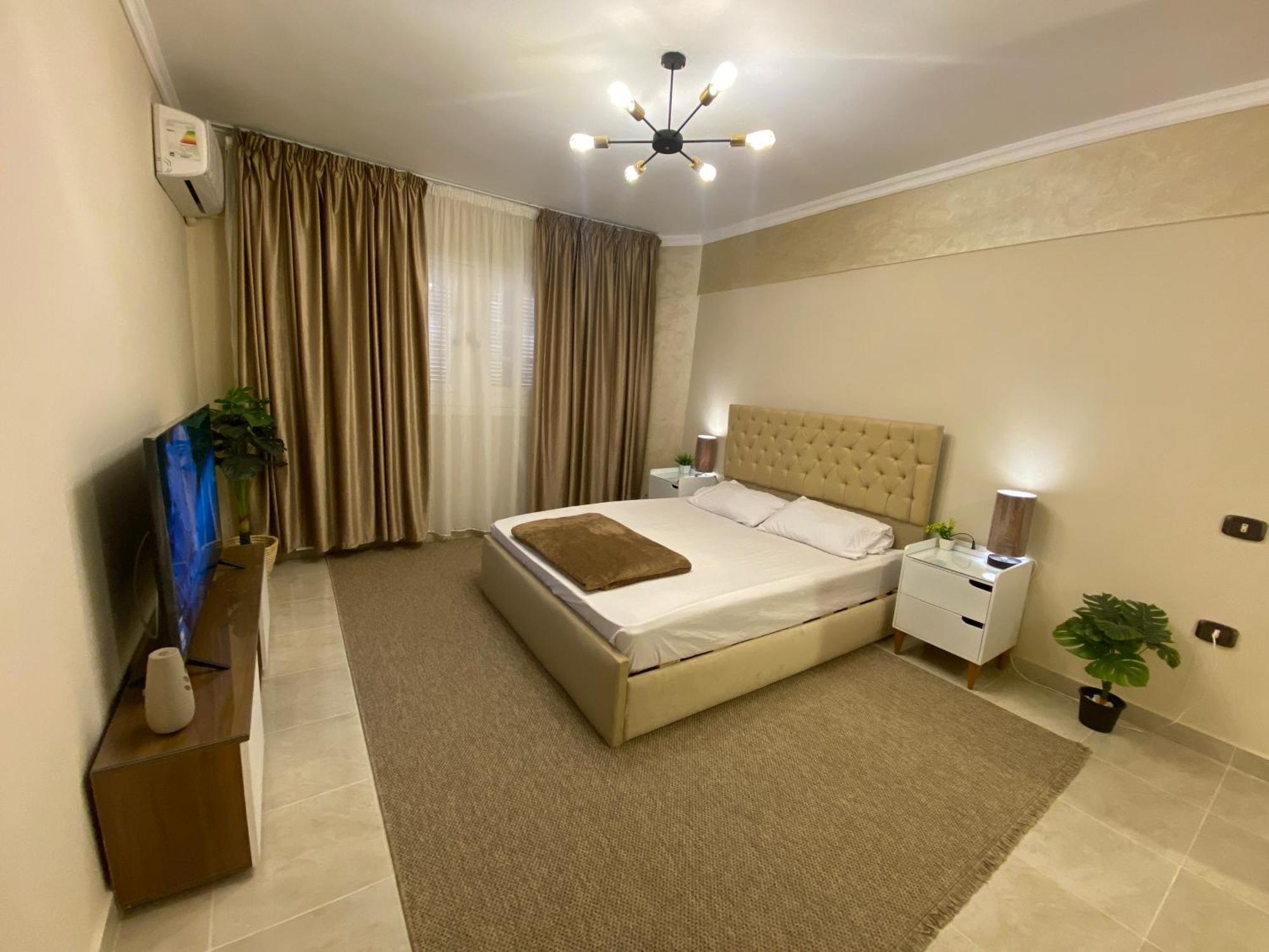 Apartment Charming 2br With Private Garden Cairo